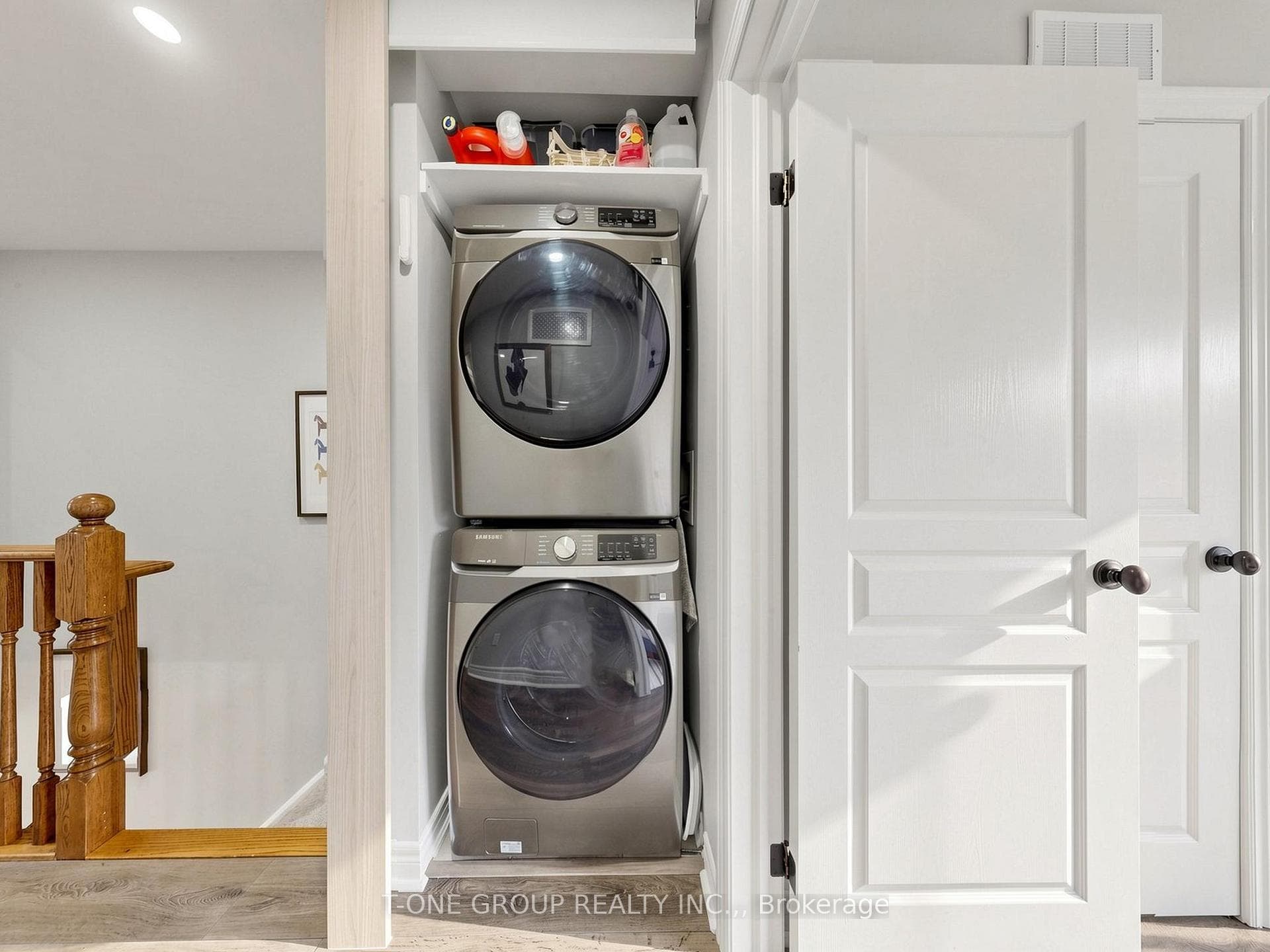 685 Rowley Common - Townhouse photo 26 of 43 in Burlington, Ontario