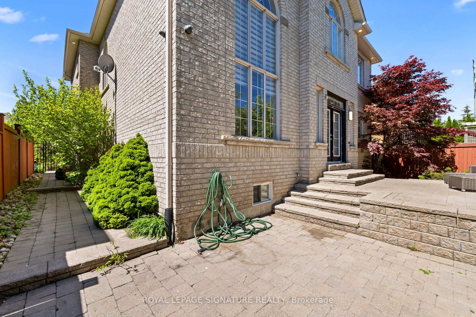 2480 Upper Valley Crescent - Detached photo 46 of 50 in Oakville, Ontario