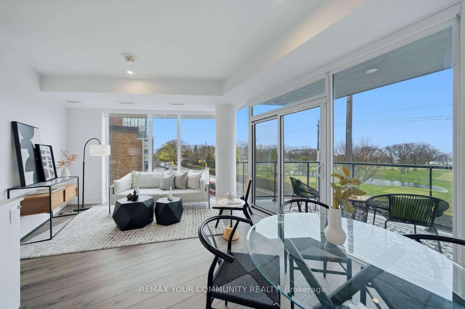 1316 Kingston Road Unit 305 - Condo photo 21 of 47 in Birch Cliff / Cliffside, Ontario