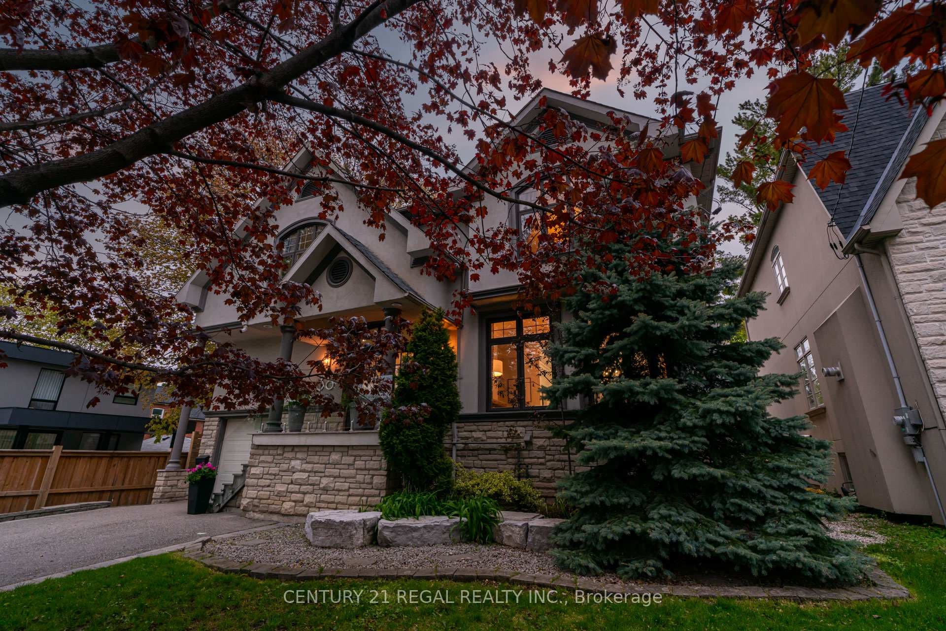 38 Mattice Road - Detached photo 3 of 50 in Etobicoke (Islington / Rexdale), Ontario