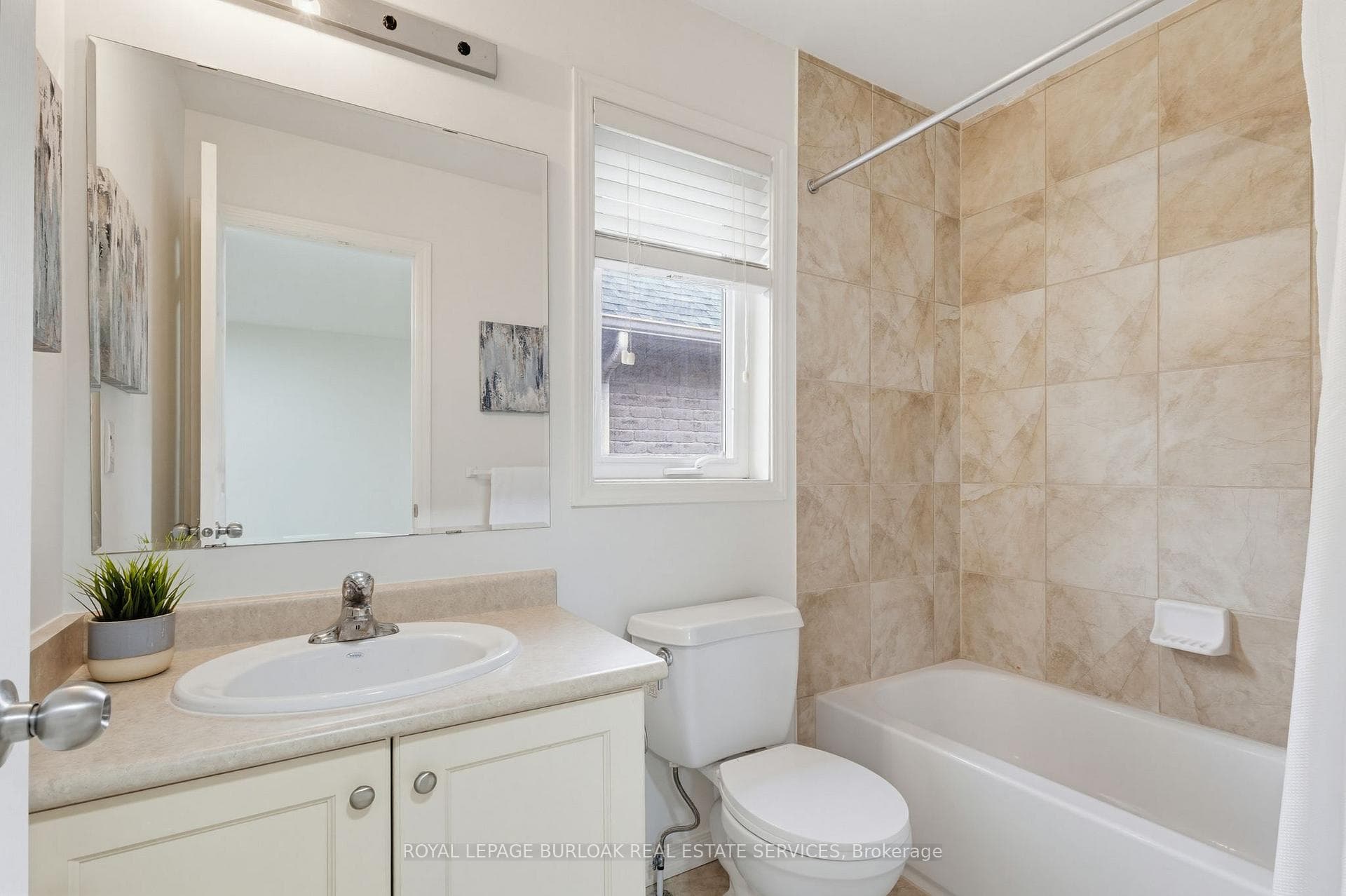 4170 Thomas Alton Boulevard - Semi-Detached photo 24 of 26 in Burlington, Ontario
