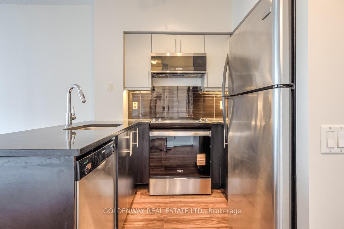 83 Redpath Avenue Unit 401 - Condo photo 7 of 20 in Leaside / Davisville, Ontario