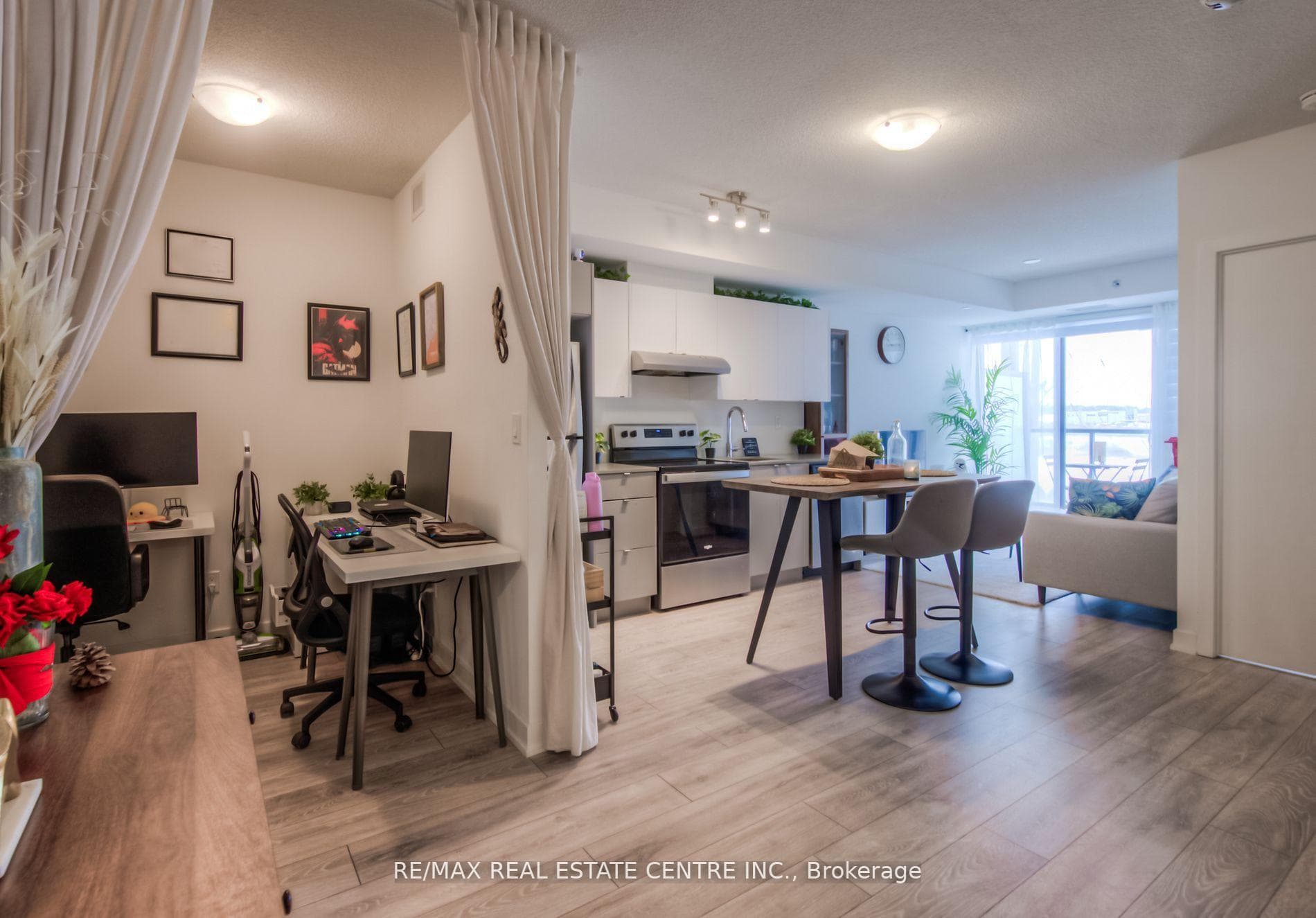 3200 Dakota Common Road Unit B310 - Condo photo 9 of 33 in Burlington, Ontario
