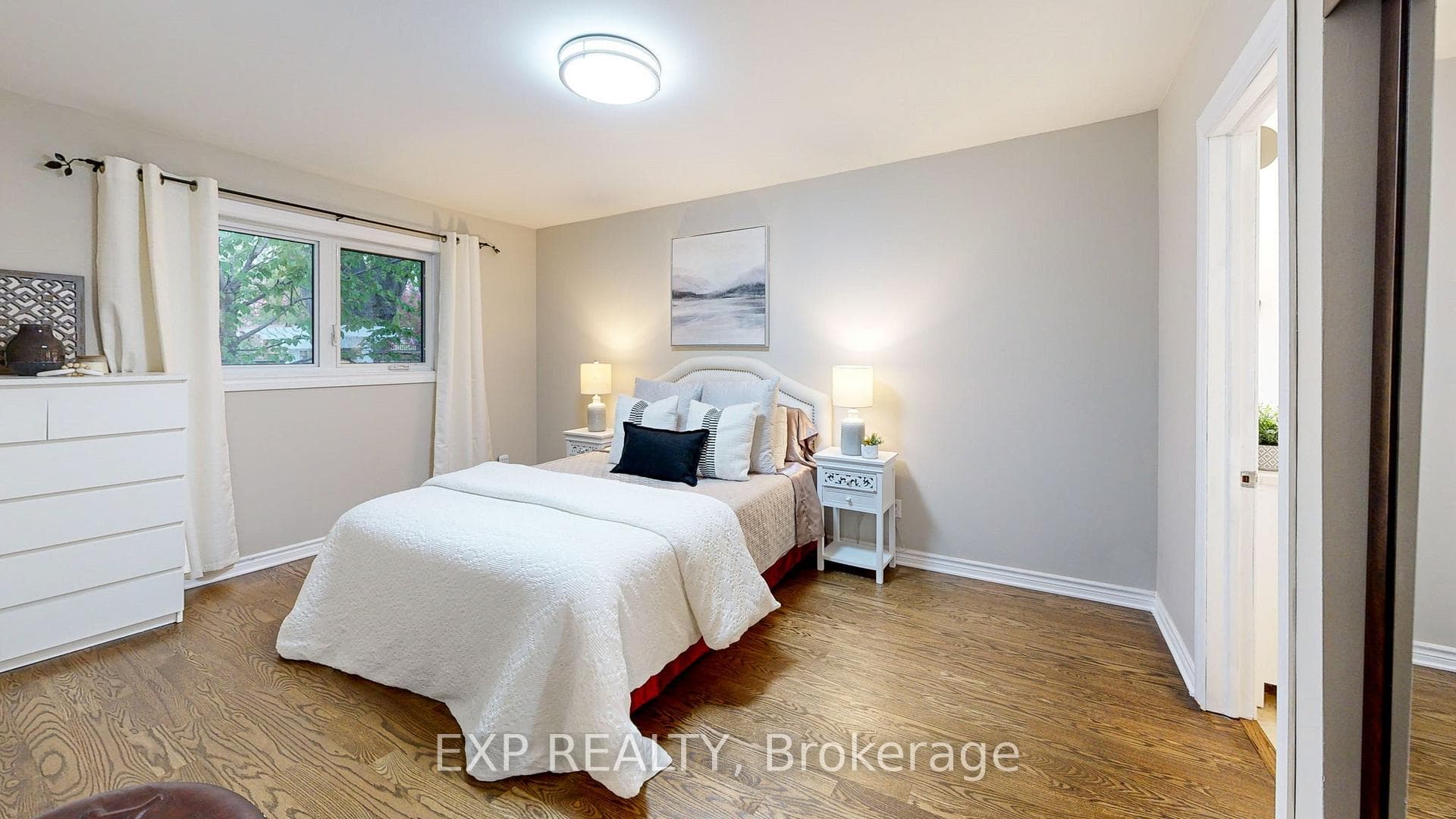 2439 Bridge Road - Detached photo 23 of 50 in Oakville, Ontario