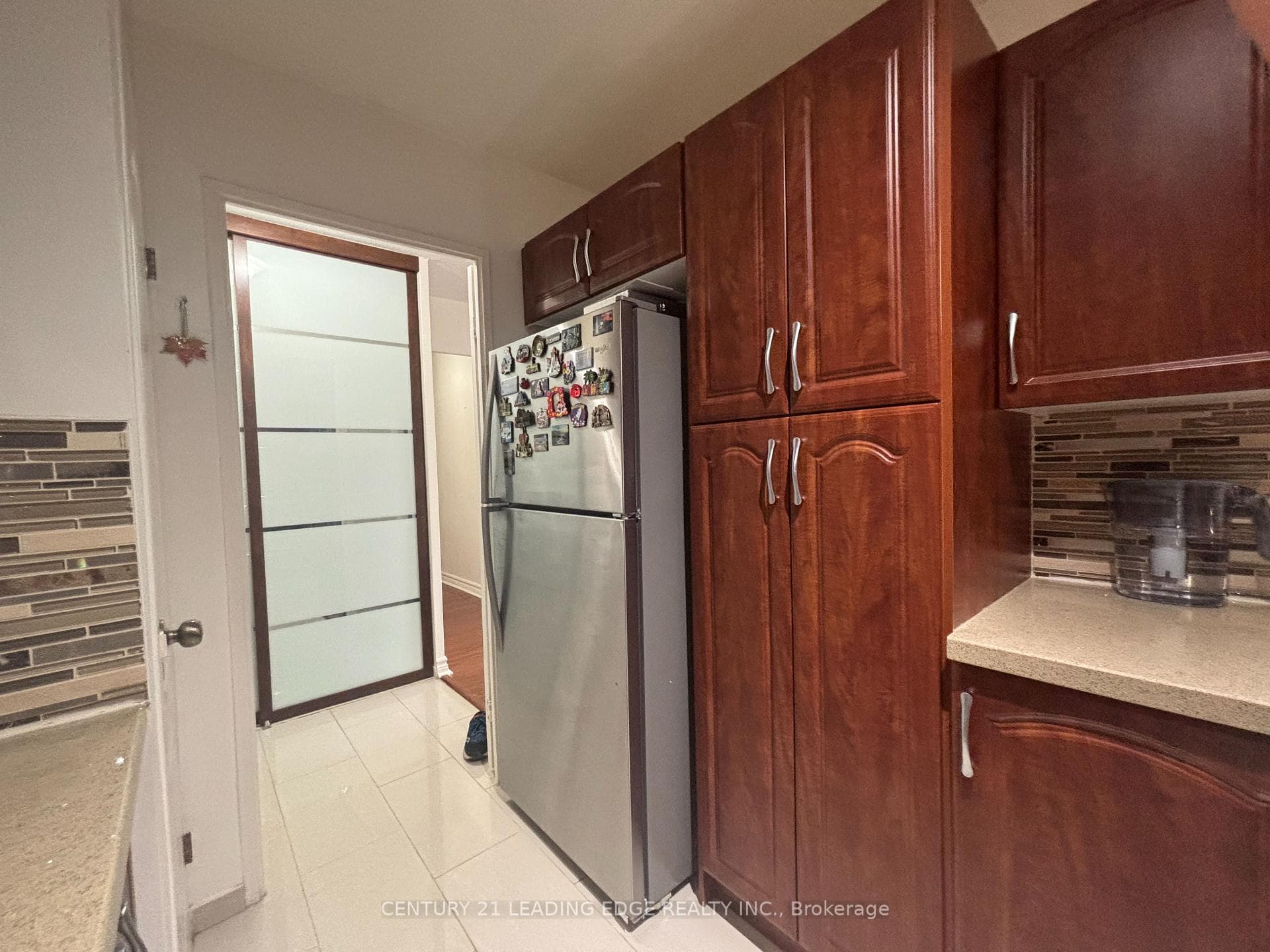 15 Vicora Linkway N/A Unit 304 - Condo photo 11 of 30 in Flemingdon Park / Don Mills, Ontario