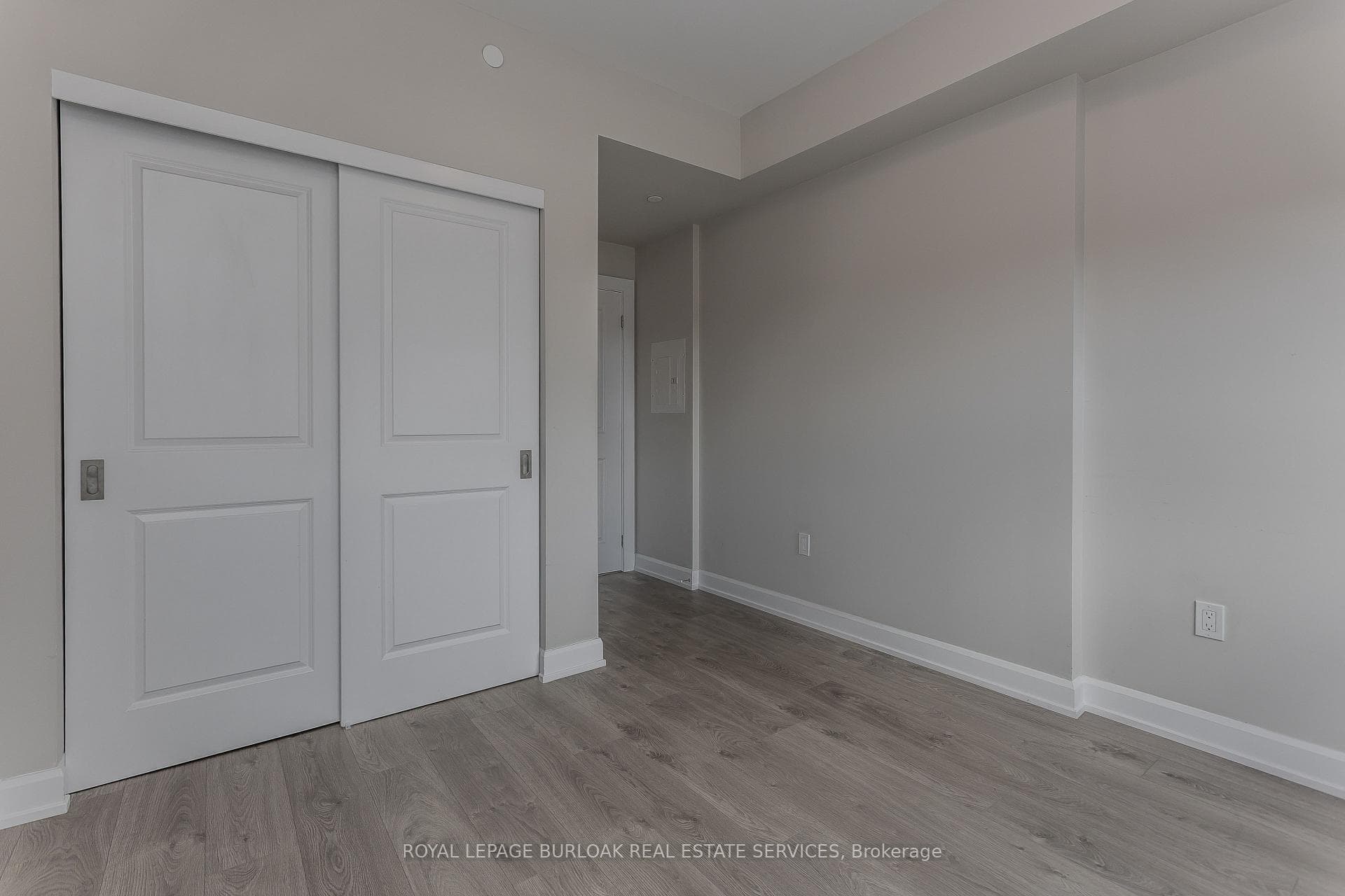 3200 William Coltson Avenue Unit 406 - Condo photo 7 of 27 in Oakville, Ontario