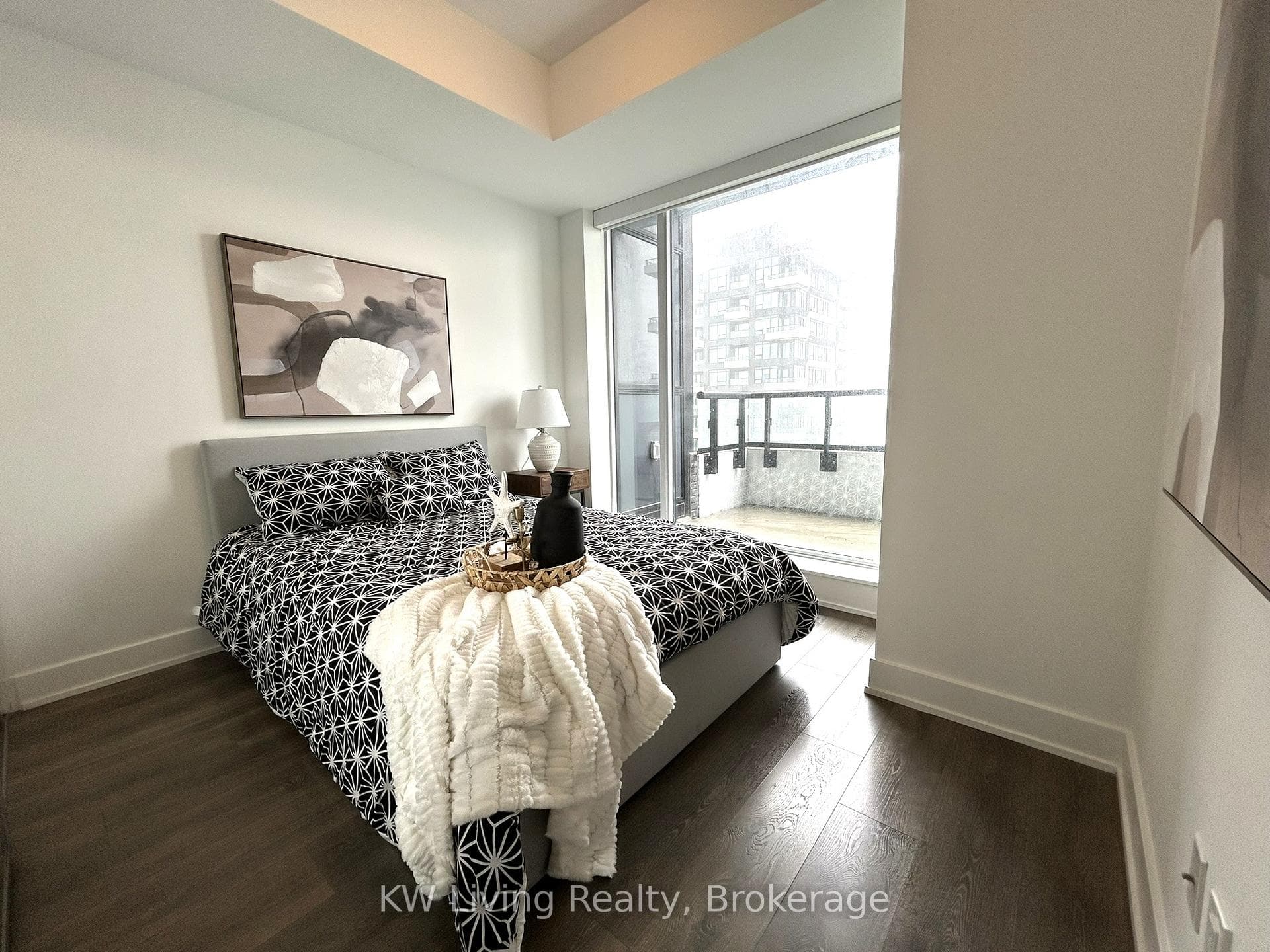 2489 Taunton Road Unit 711 - Condo photo 15 of 20 in Oakville, Ontario
