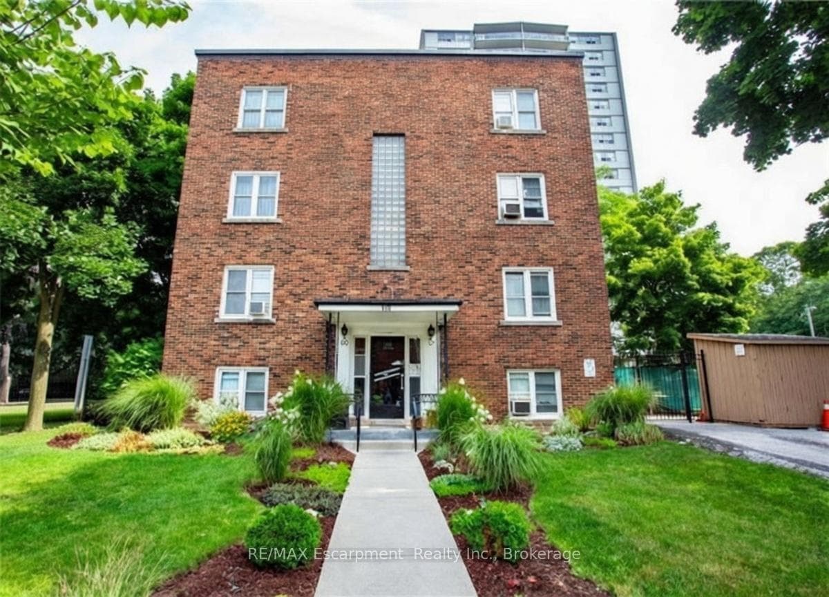 60 Robinson Street Unit 305 - Condo photo 2 of 12 in Hamilton, Ontario