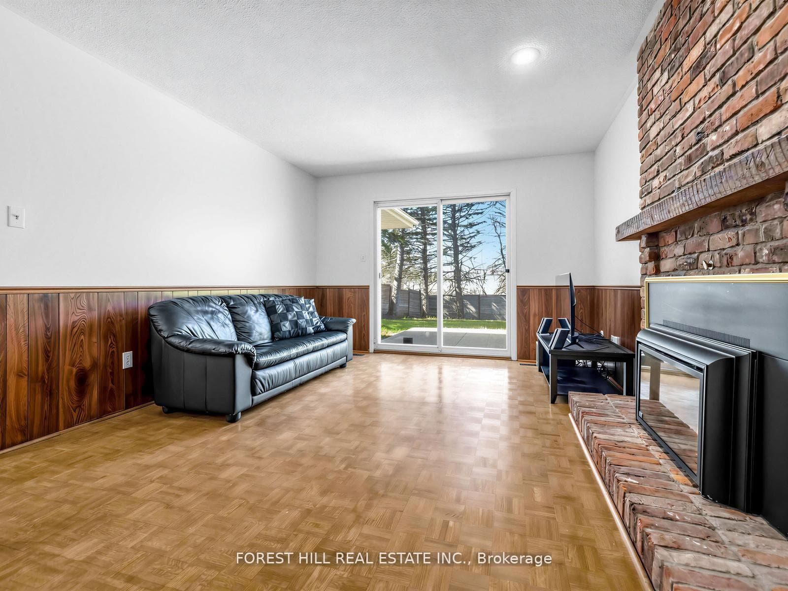 32 Saddletree Drive - Detached photo 10 of 41 in Hillcrest Village / Bayview Village, Ontario