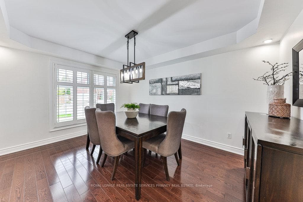 200 Lexington Road - Detached photo 5 of 37 in Oakville, Ontario