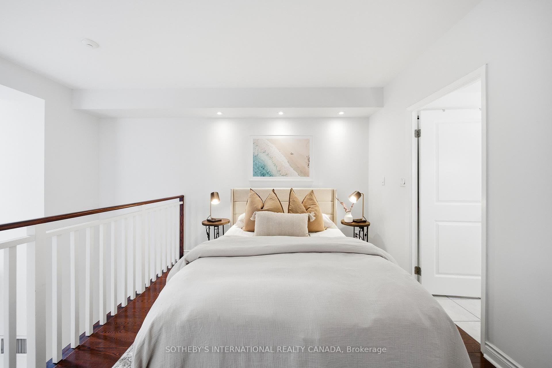 80 Cumberland Street Unit 1507 - Condo photo 18 of 32 in Annex / Yorkville / Summerhill, Ontario