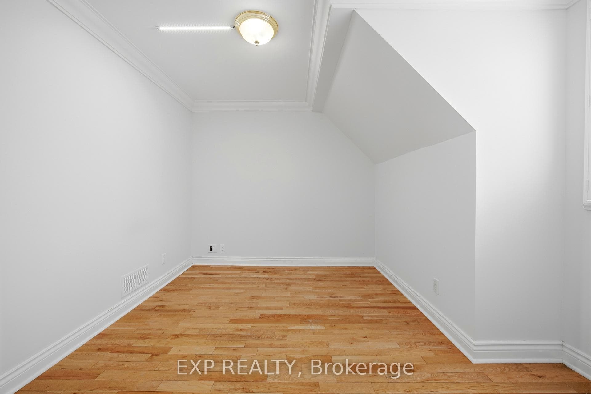 2065 Westfield Drive - Detached photo 24 of 50 in Mississauga, Ontario
