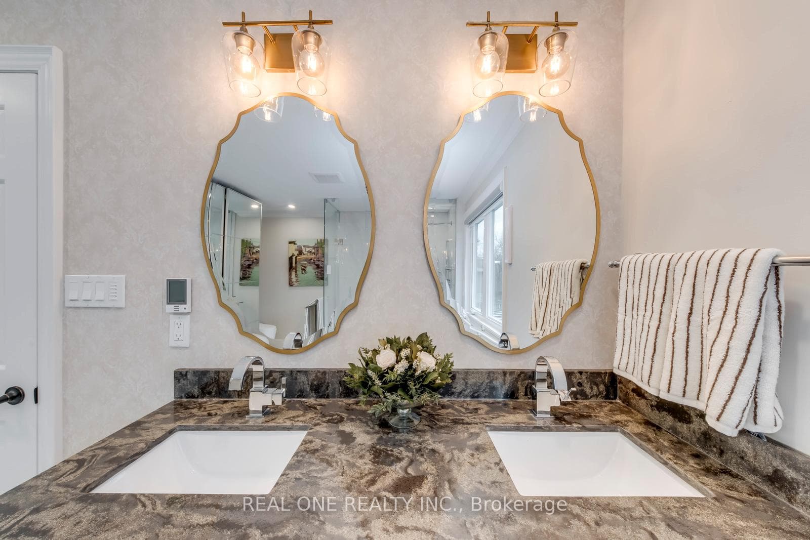 1005 Fair Birch Drive - Detached photo 22 of 48 in Mississauga, Ontario