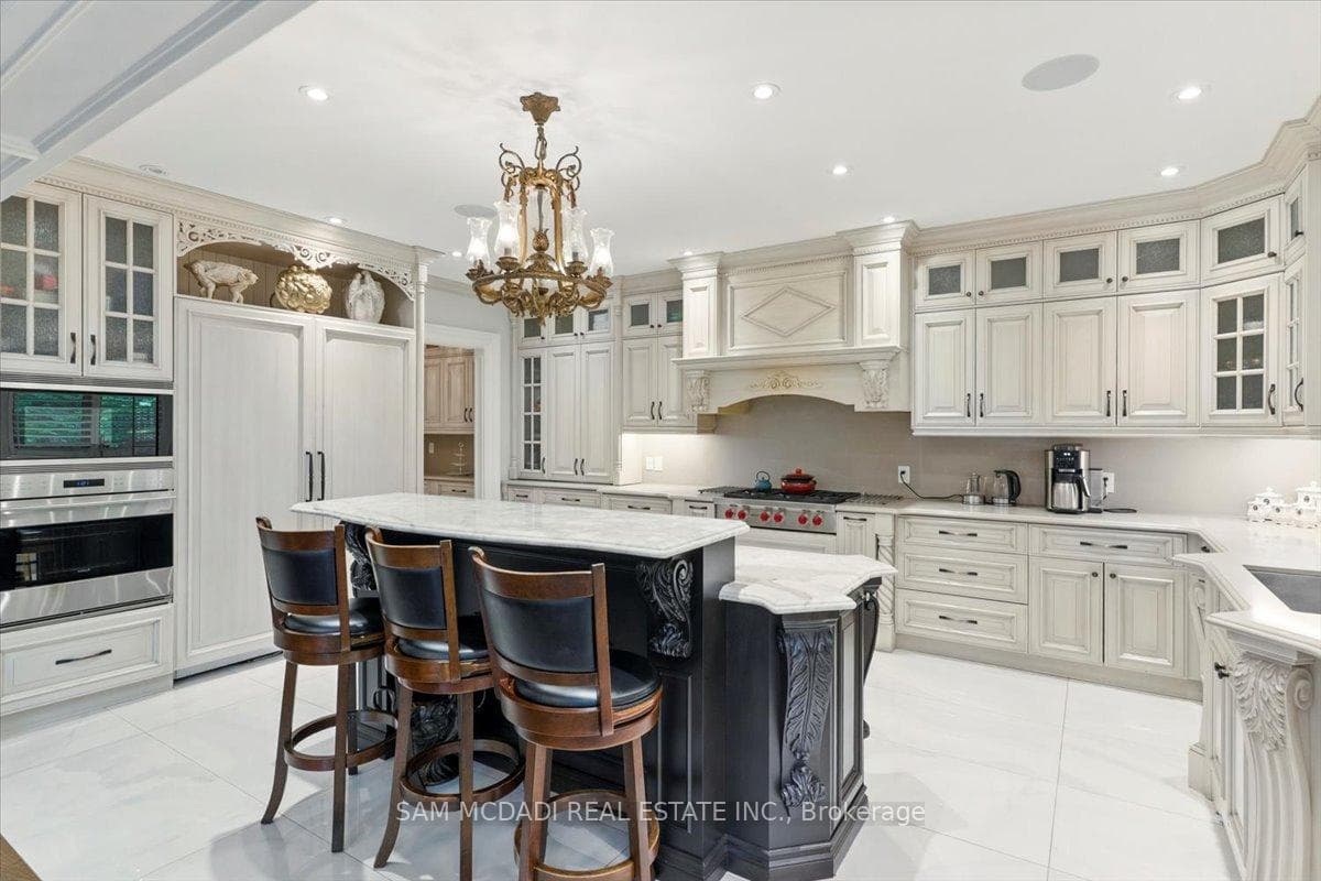 883 Parkland Avenue - New Construction photo 14 of 50 in Mississauga, Ontario