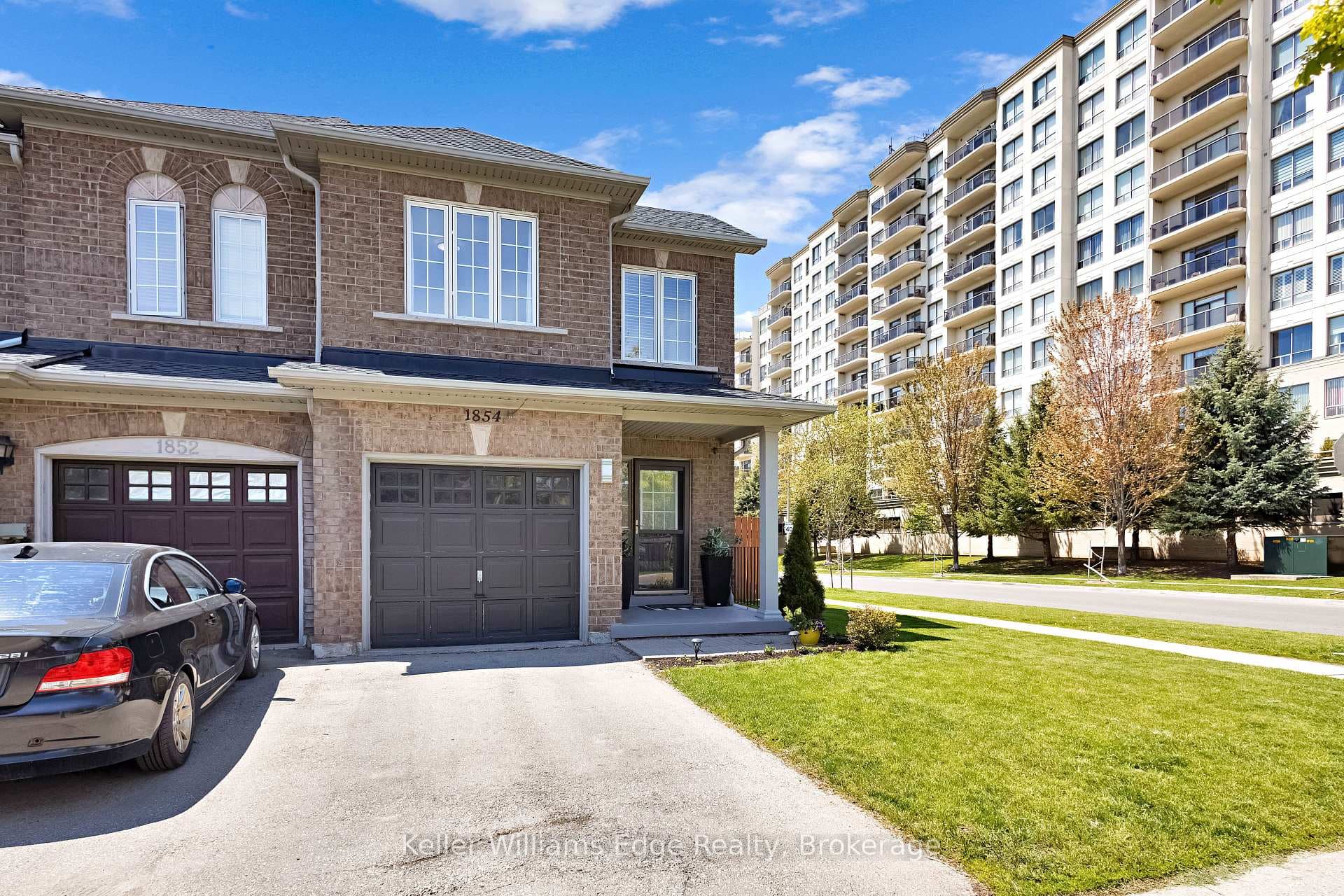 1854 Imperial Way - Townhouse photo 3 of 48 in Burlington, Ontario