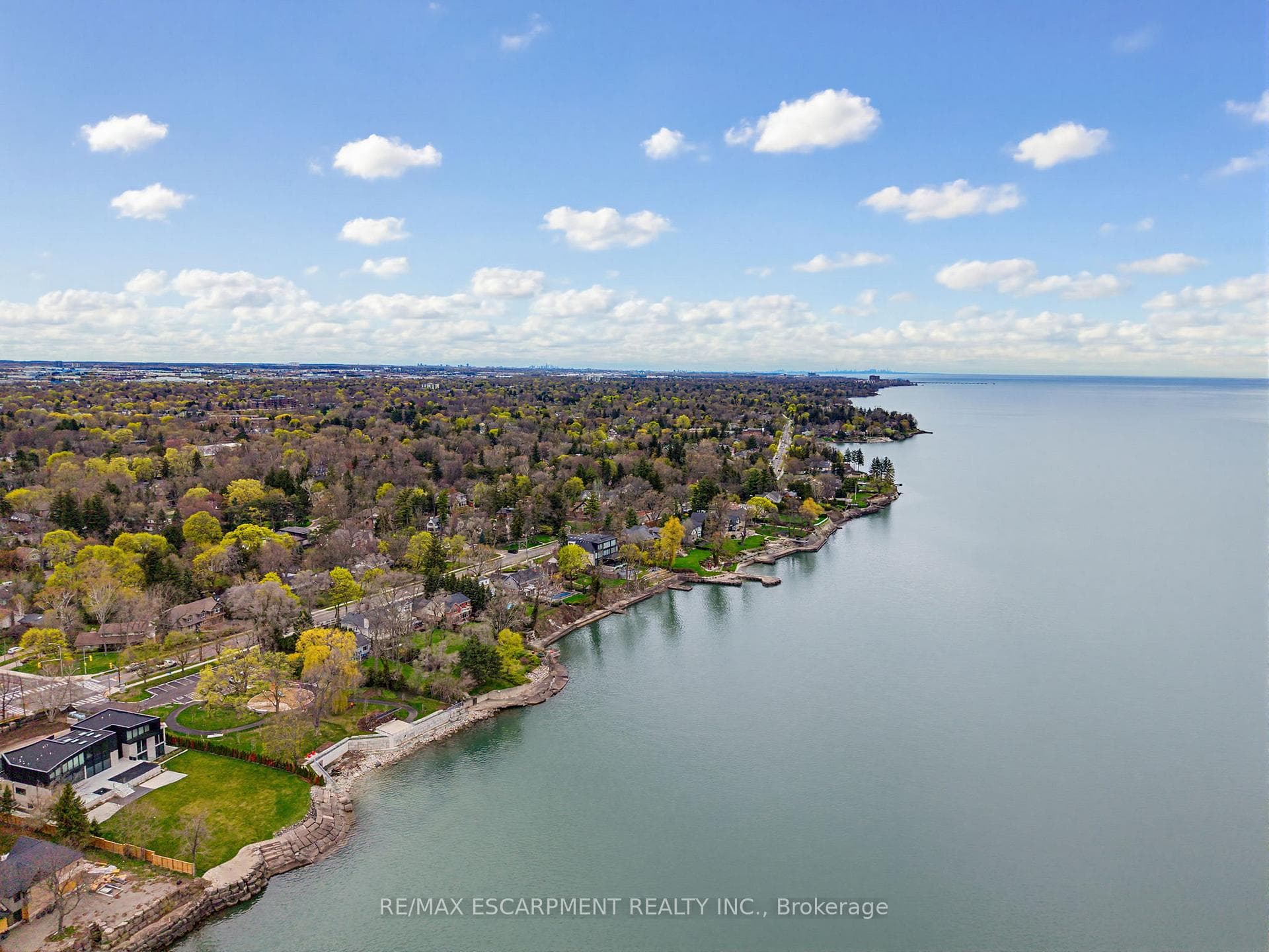 3083 LAKESHORE Road - Detached photo 50 of 50 in Burlington, Ontario