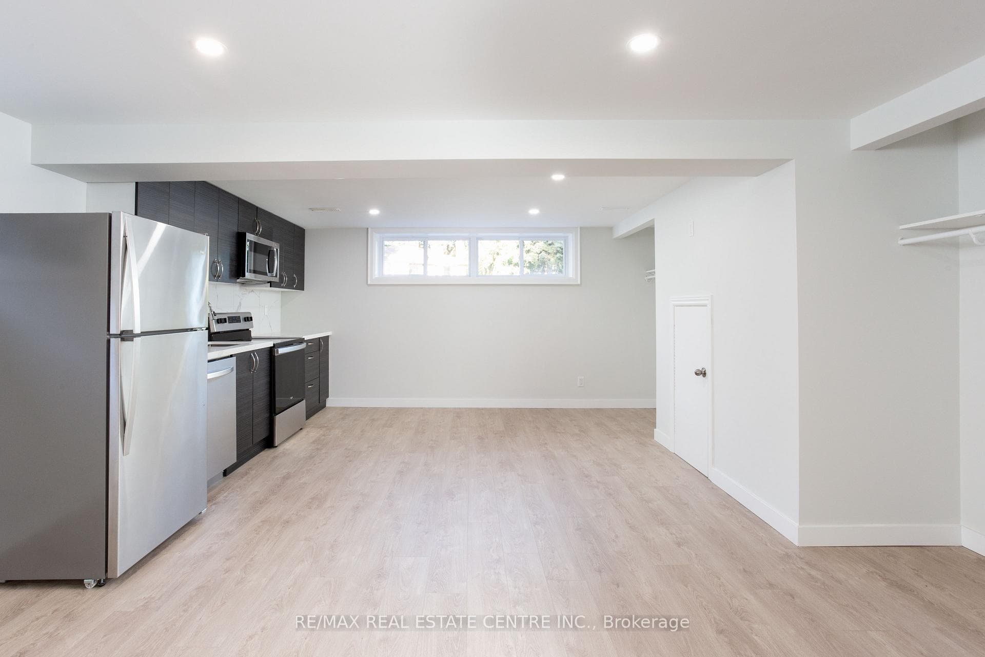 446 Willis Drive - Detached photo 22 of 35 in Oakville, Ontario