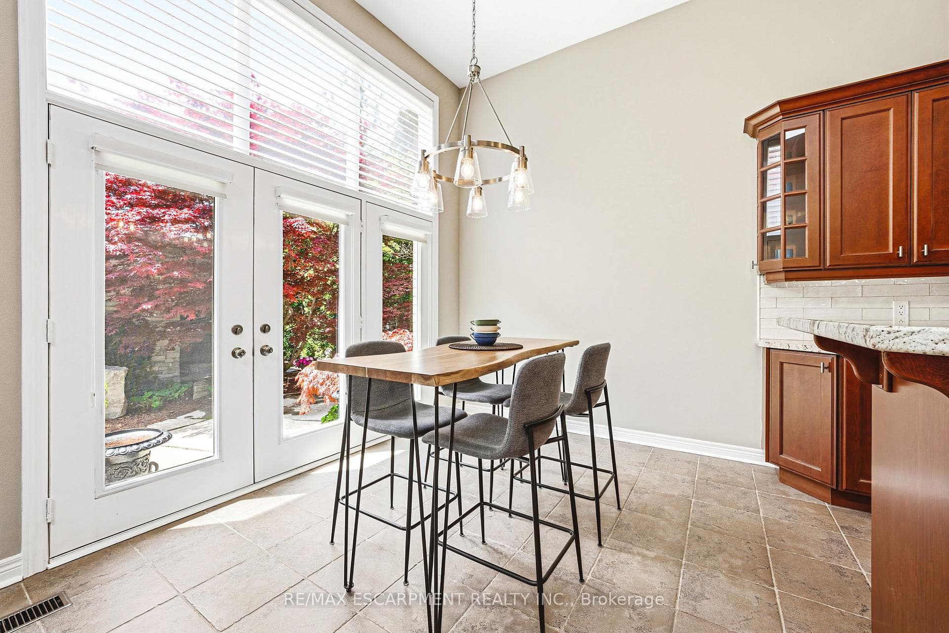 2178 Berwick Drive - Detached photo 15 of 50 in Burlington, Ontario