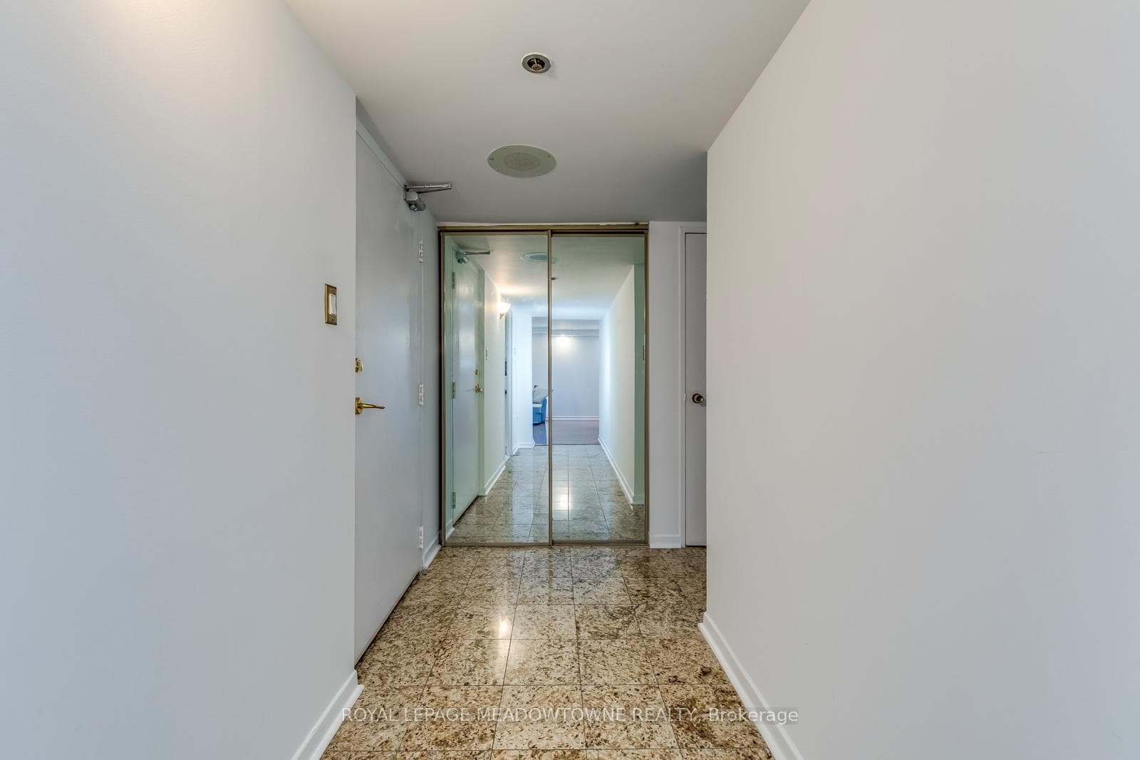2045 Lakeshore Boulevard Unit 2011 - Condo photo 5 of 32 in Liberty Village / Parkdale / South Parkdale, Ontario