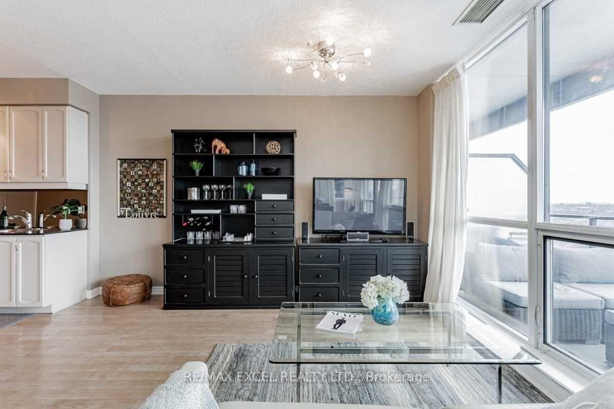 2885 Bayview Avenue Unit 1126 - Condo photo 8 of 41 in Hillcrest Village / Bayview Village, Ontario