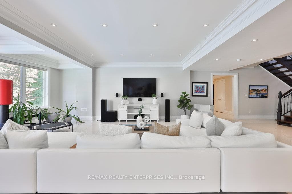 1459 Stavebank Road - Detached photo 34 of 48 in Mississauga, Ontario
