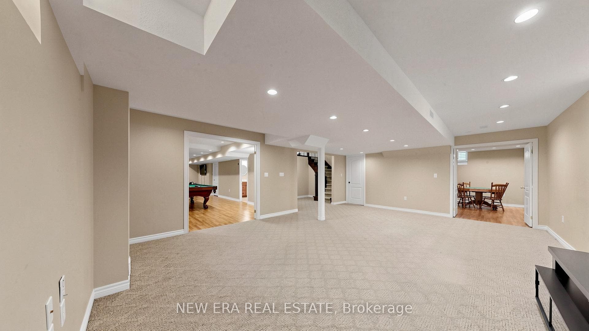 1206 Lindenrock Drive - Detached photo 36 of 50 in Oakville, Ontario