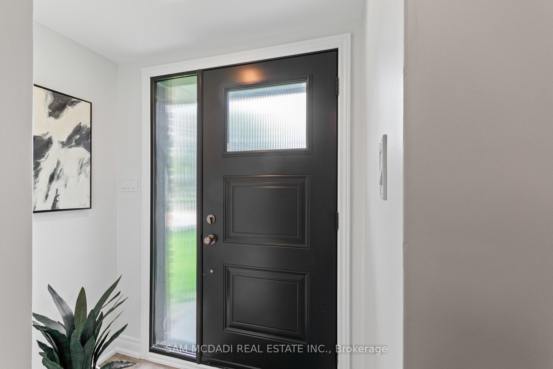 1250 Dunbar Road - Detached photo 14 of 41 in Burlington, Ontario