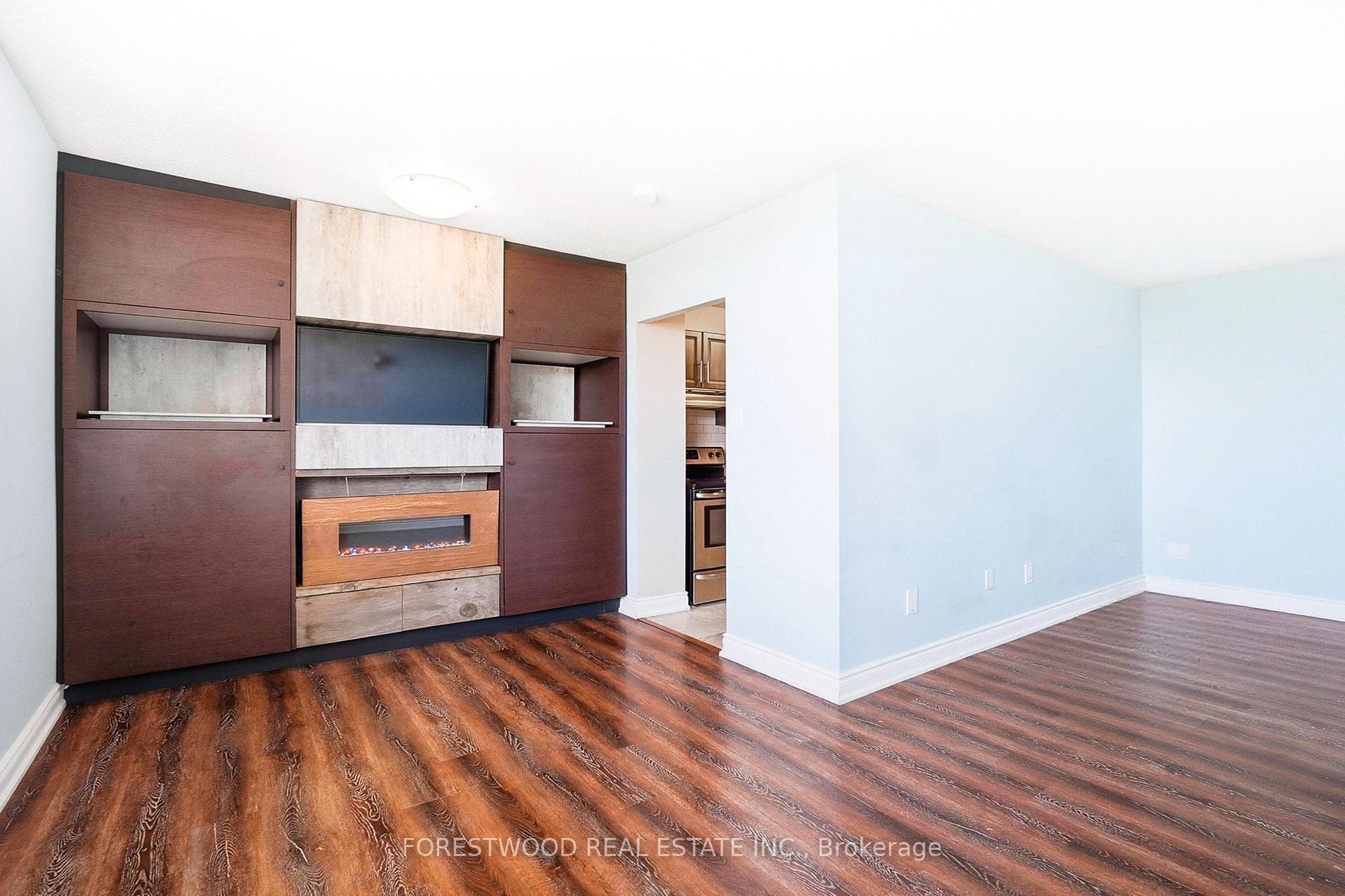 3145 Queen Frederica Drive Unit 506 - Condo photo 8 of 35 in Mississauga, Ontario