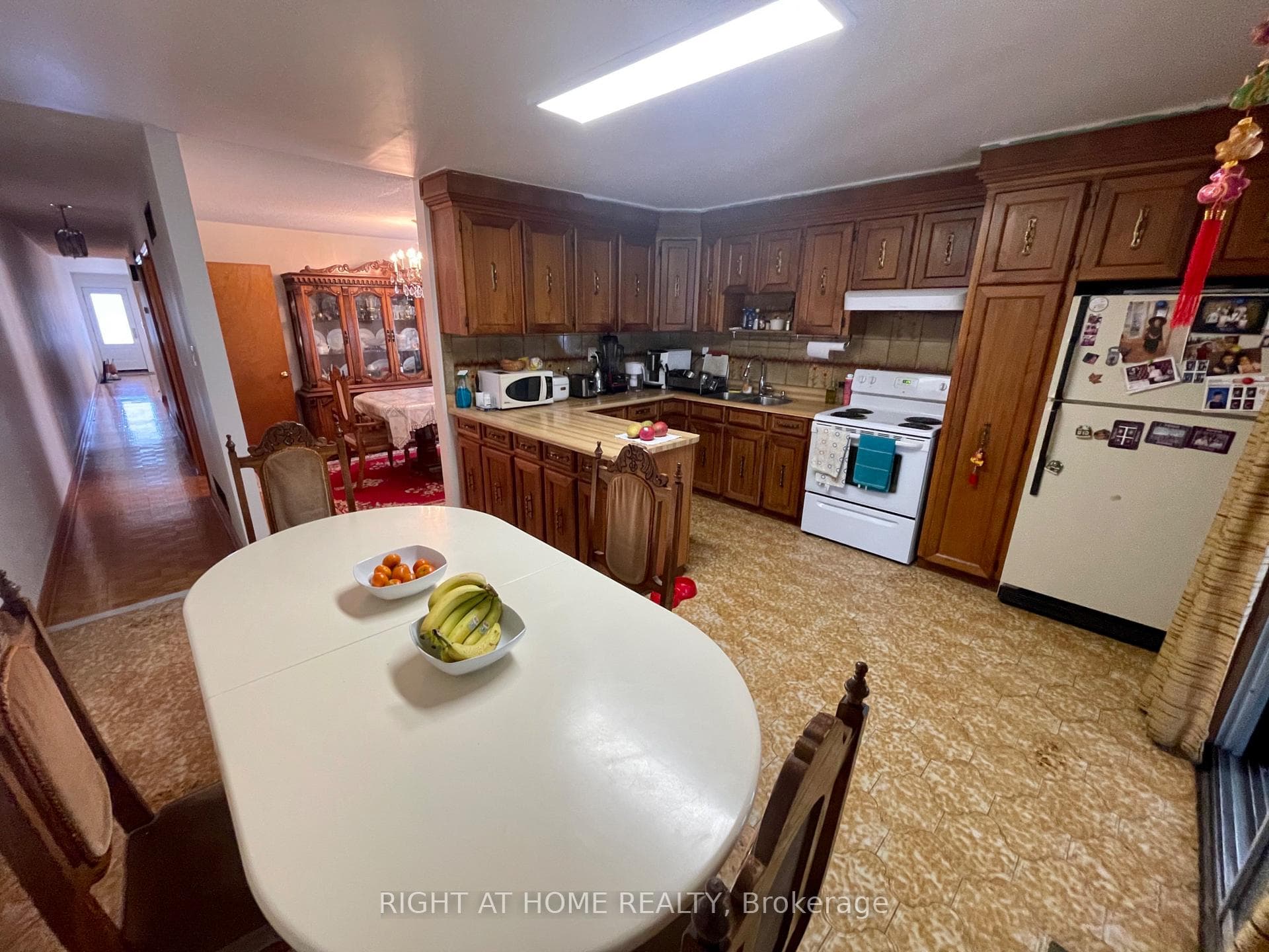 40 Bellevue Avenue - Semi-Detached photo 5 of 34 in Downtown Toronto / Waterfront, Ontario