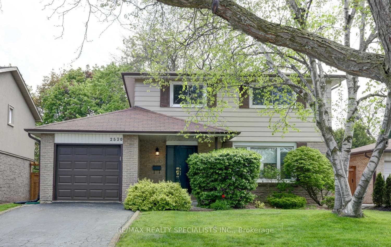 2530 Merrington Crescent - Detached for sale in Sheridan, Ontario