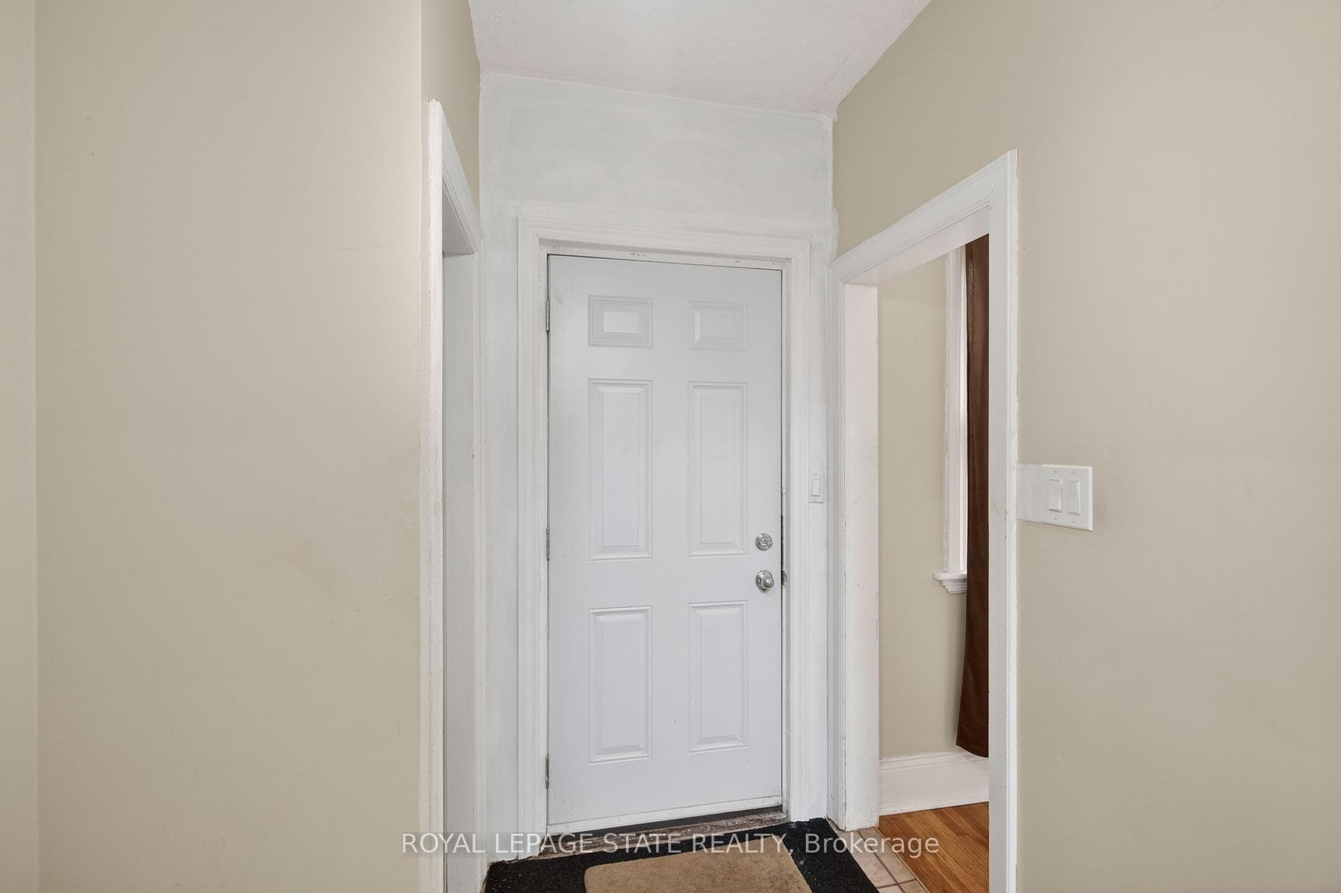 893 Lasalle Park Road - Detached photo 3 of 47 in Burlington, Ontario