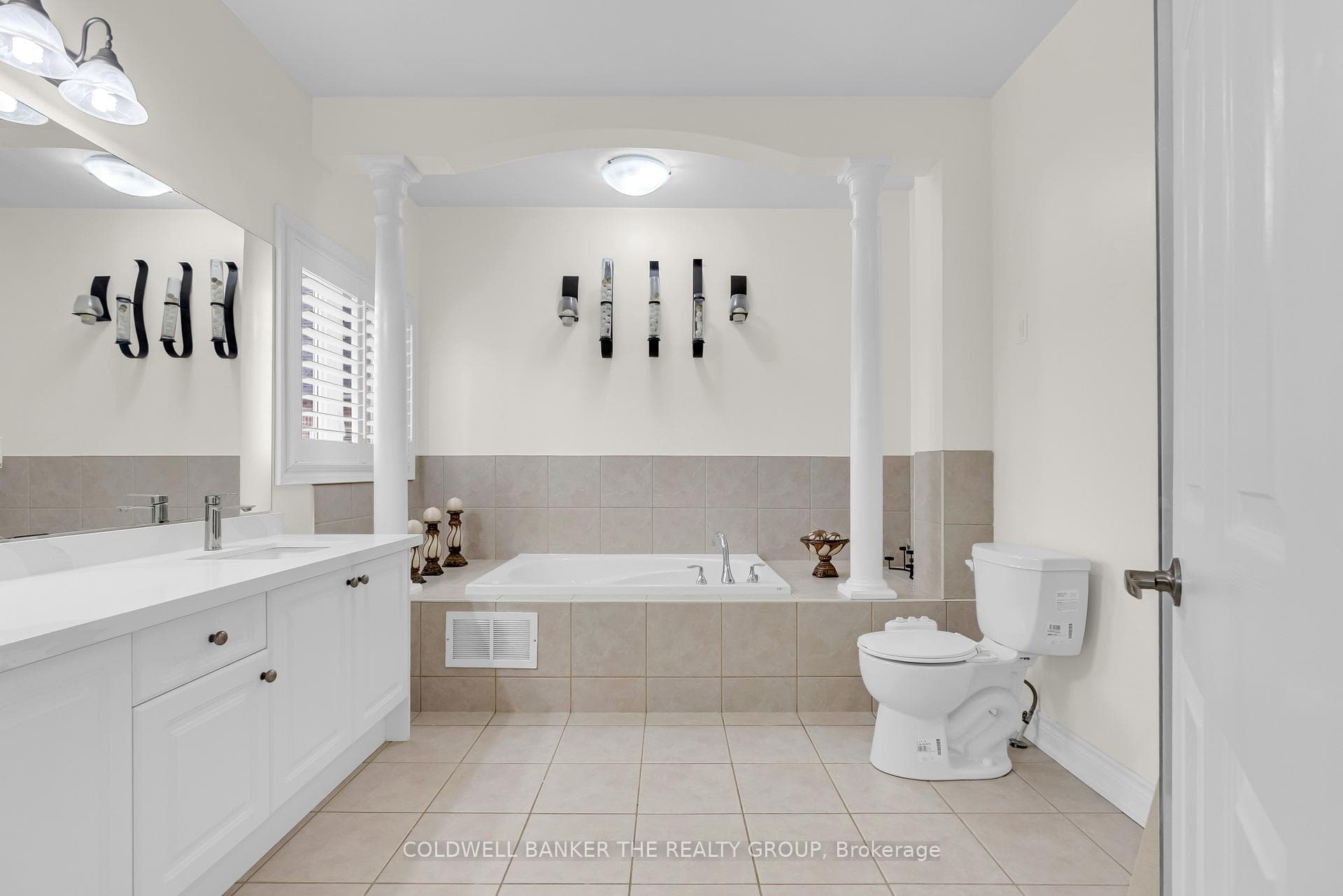 5198 Adobe Court - Detached photo 25 of 50 in Mississauga, Ontario
