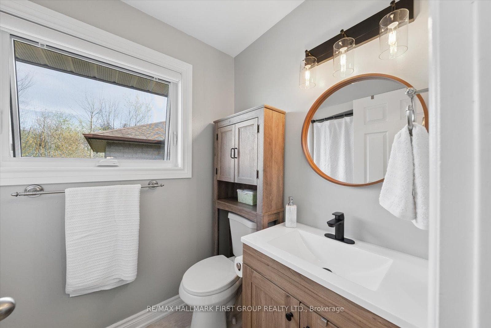 2720 Castle Hill Drive - Detached photo 13 of 37 in Hamilton Township, Ontario