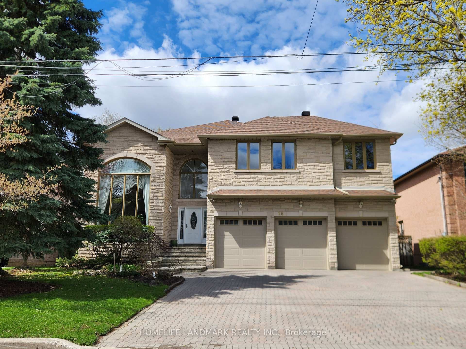 16 Lawnview Drive - Detached photo 1 of 50 in Willowdale / Newtonbrook, Ontario