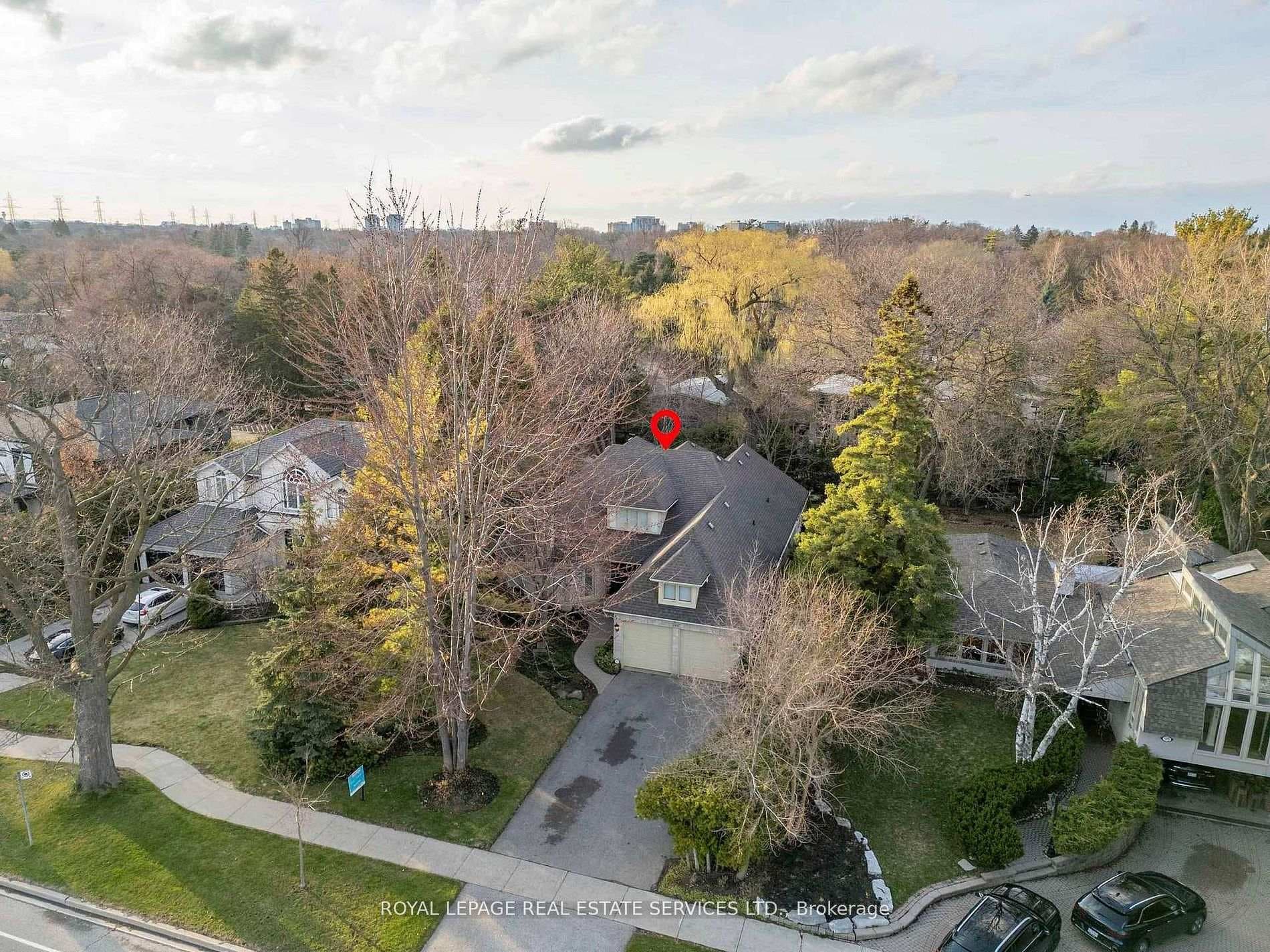 100 Rathburn Road - Detached photo 39 of 42 in Etobicoke (Islington / Rexdale), Ontario