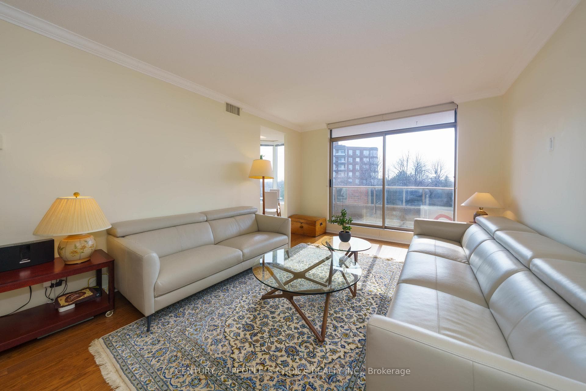 1905 Pilgrims Way Unit 506 - Condo photo 6 of 46 in Oakville, Ontario