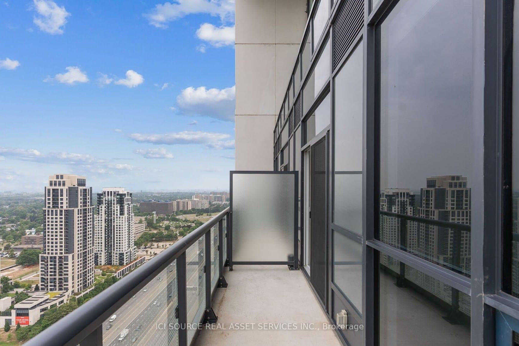 30 Gibbs Road Unit 1009 - Condo photo 21 of 23 in Etobicoke (Islington / Rexdale), Ontario