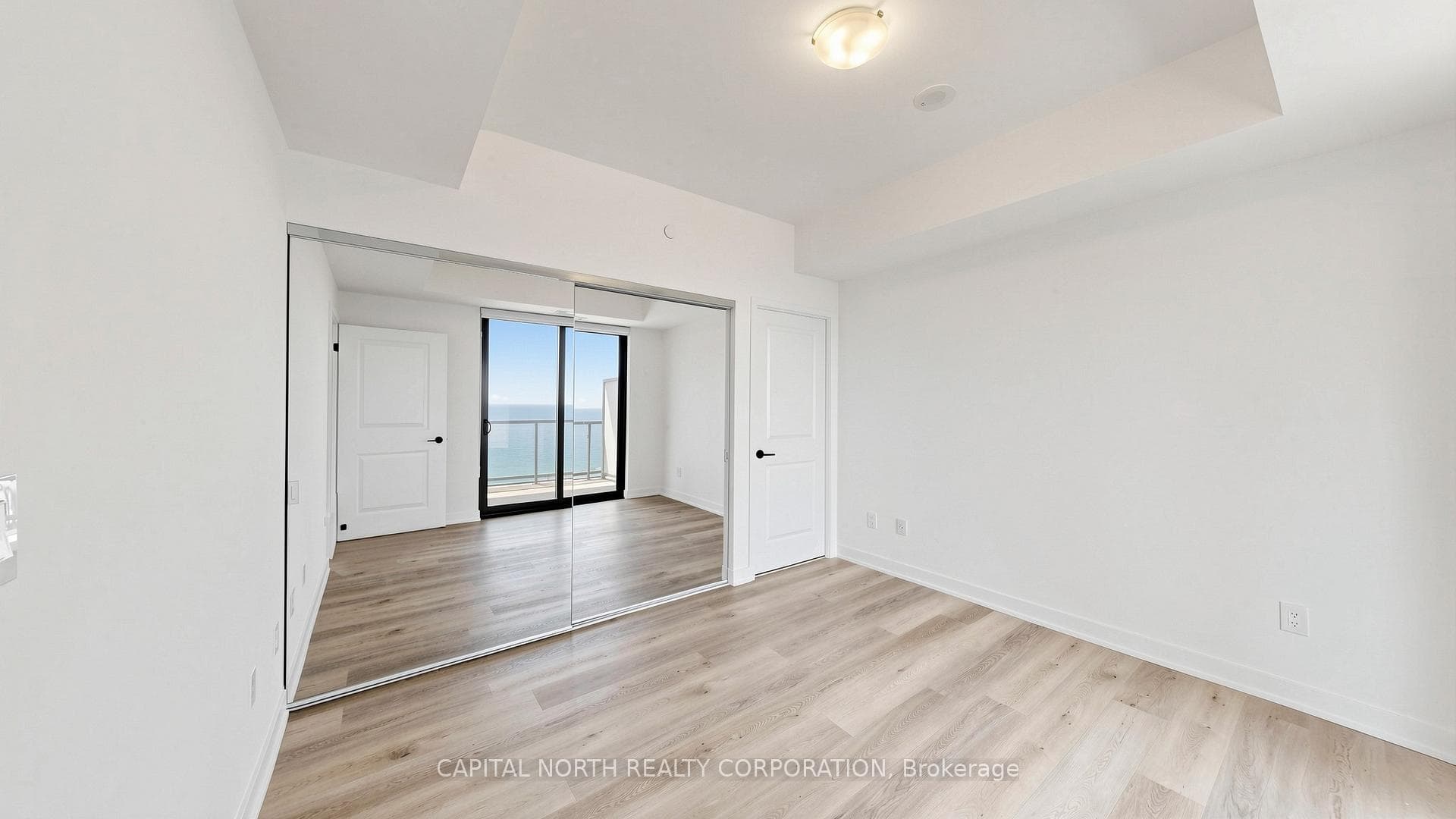 2075 Lakeshore Road Unit 708 - Condo photo 13 of 37 in Burlington, Ontario