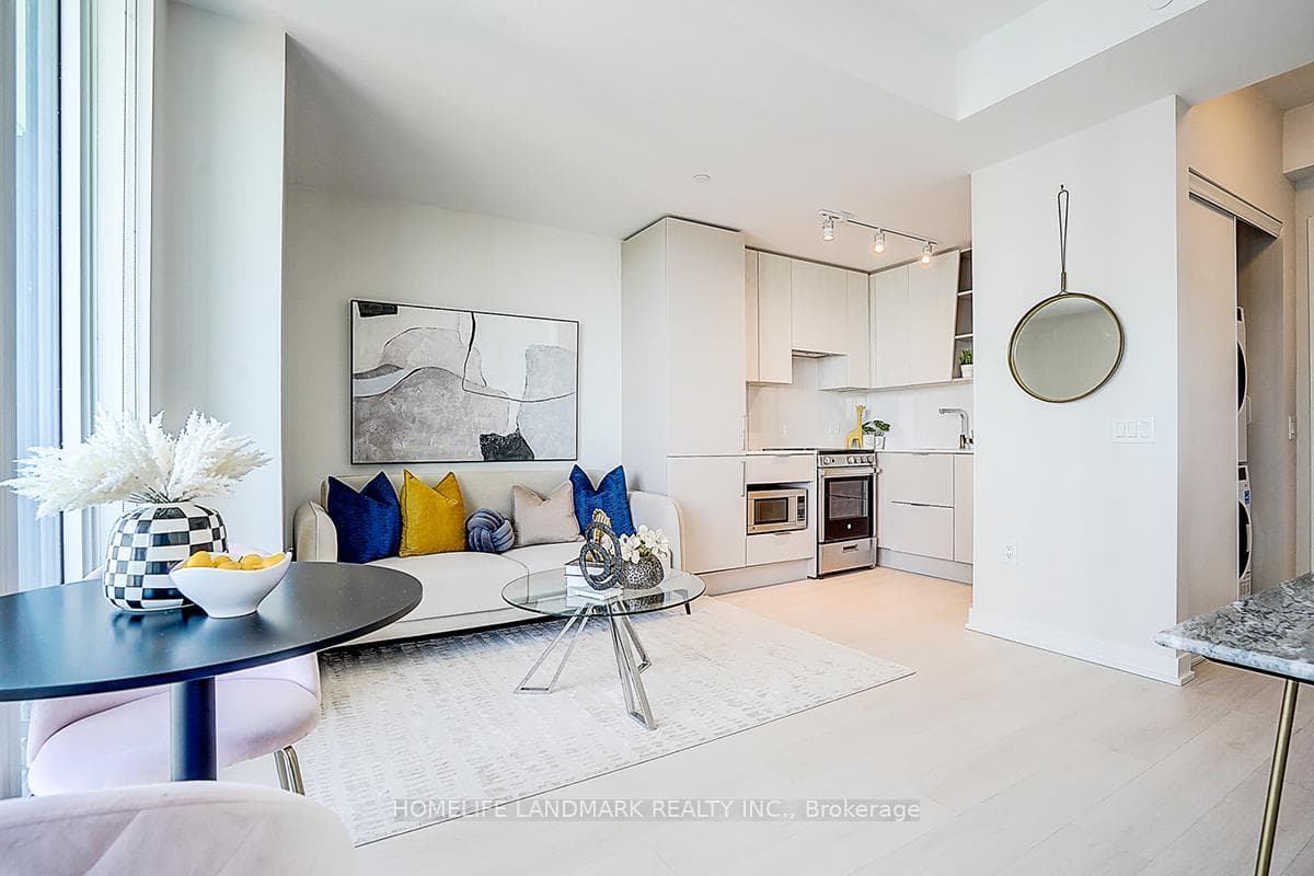 3900 Confederation Parkway Unit 3710 - Condo photo 19 of 50 in Mississauga, Ontario
