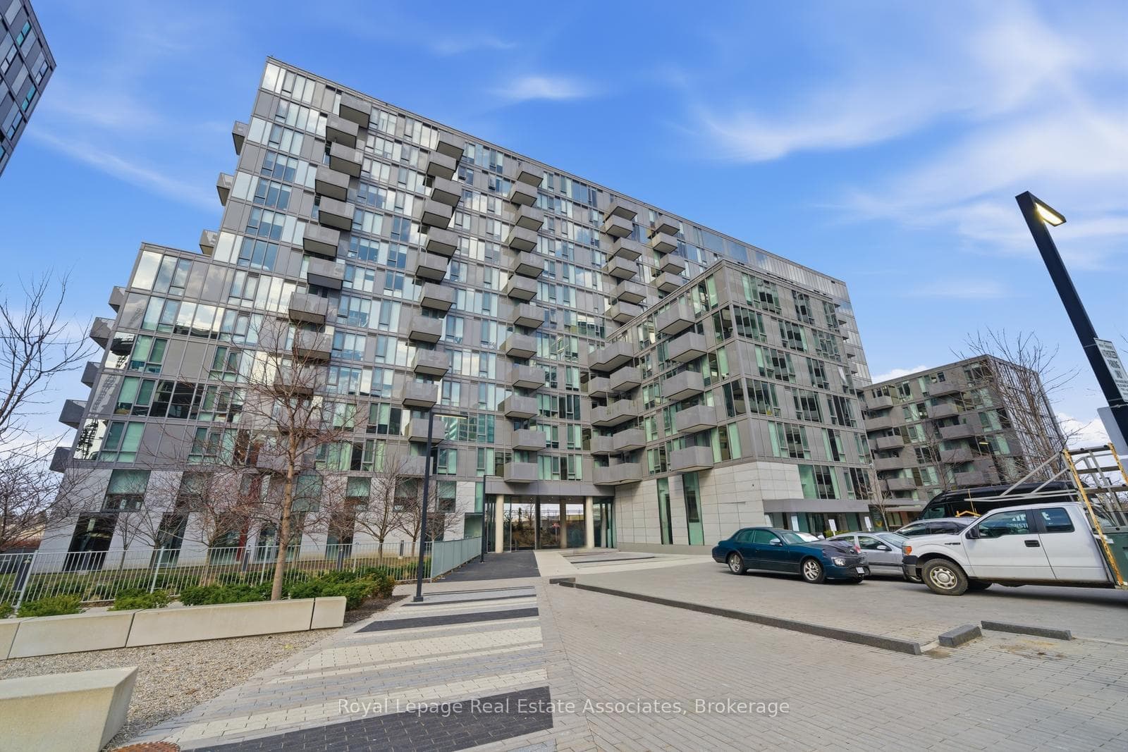 38 Monte Kwinter Court Unit 807 - Condo photo 2 of 41 in North York (Bathurst Manor / Clanton Park), Ontario