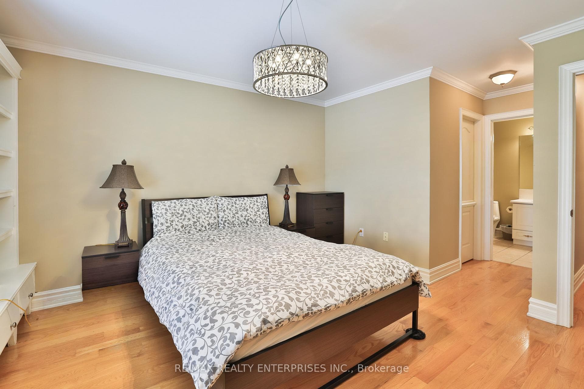 1832 Chesbro Court - Detached photo 27 of 44 in Mississauga, Ontario