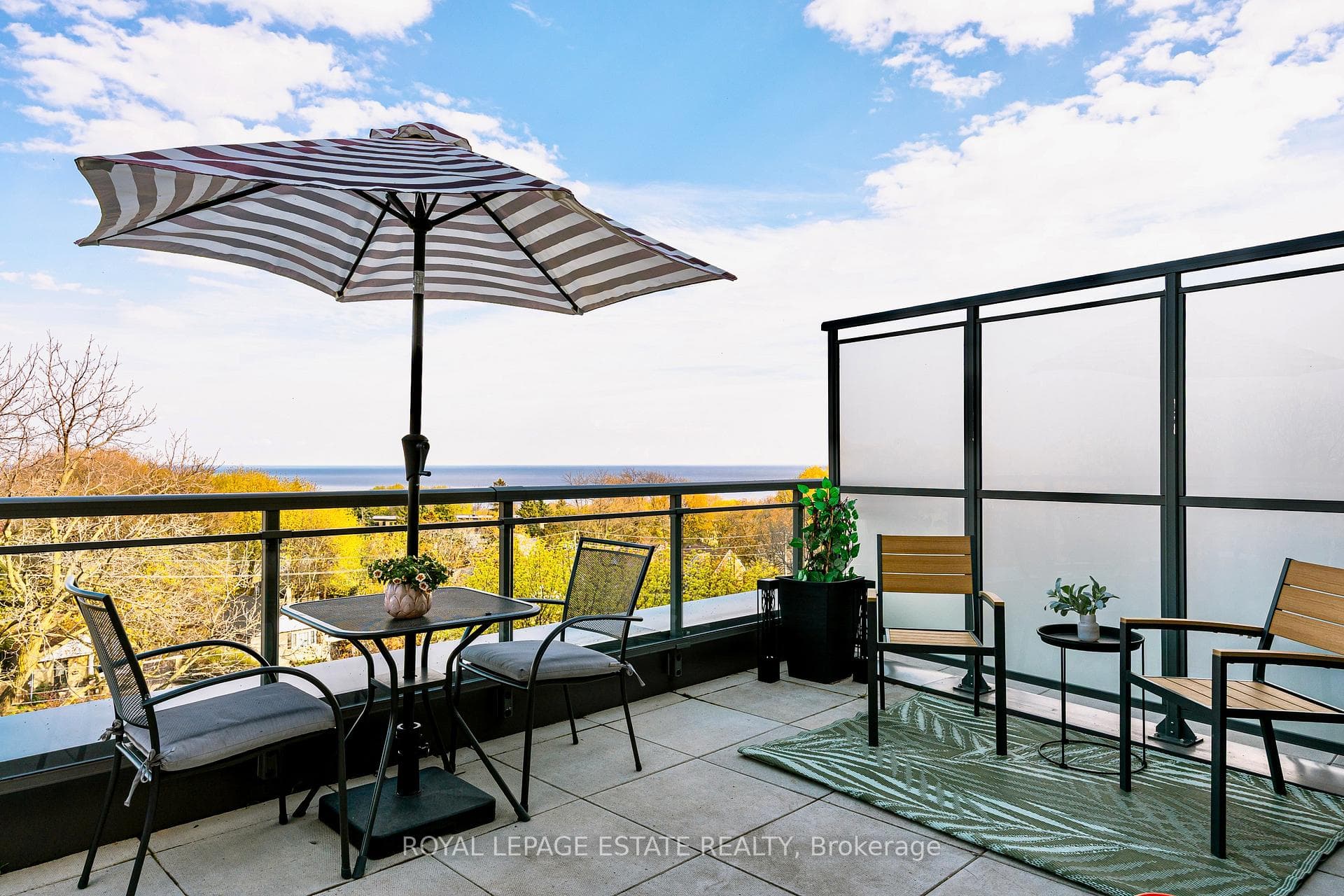 90 Glen Everest Road Unit 611 - Condo photo 17 of 23 in Birch Cliff / Cliffside, Ontario