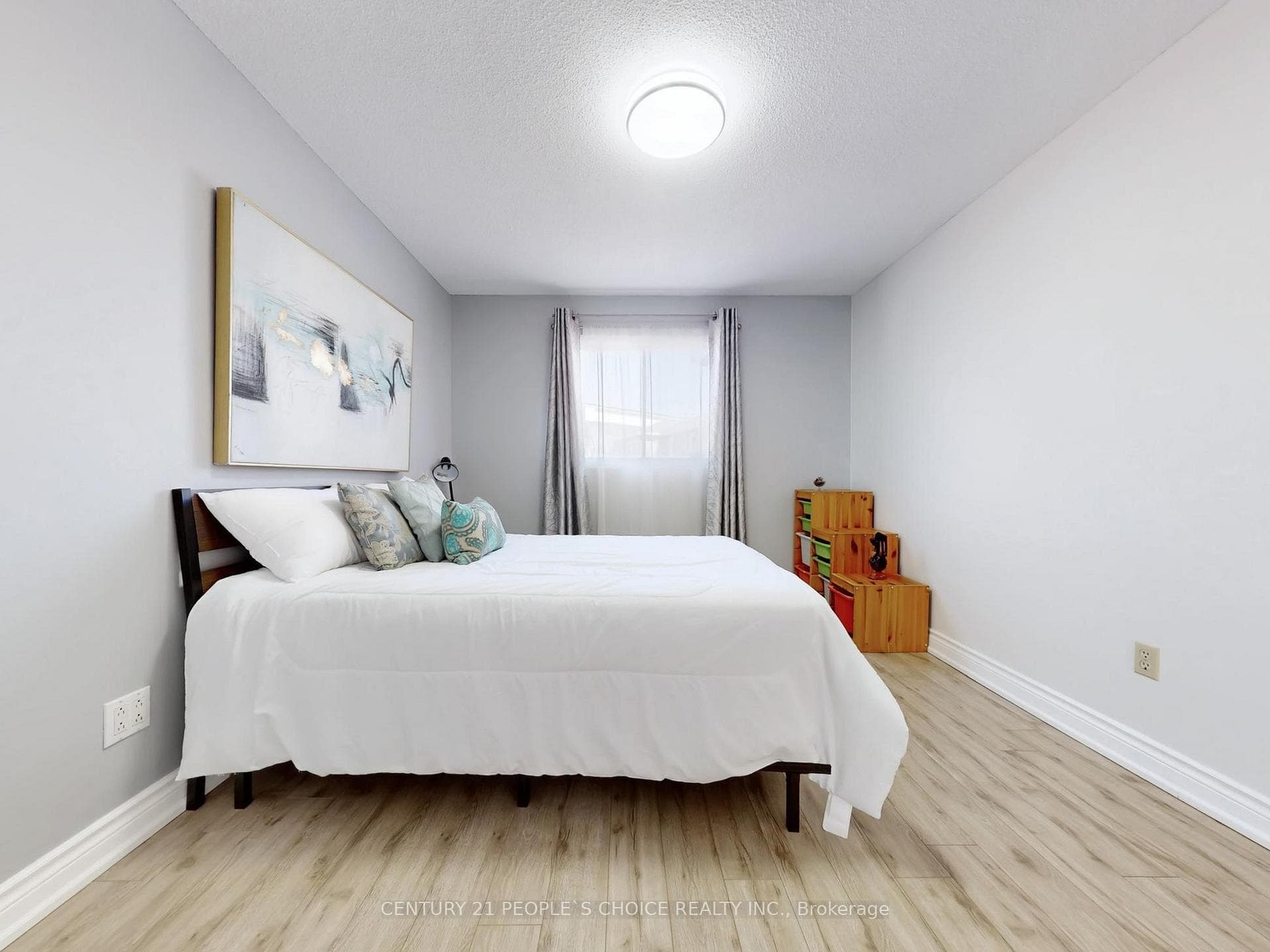 5992 Ladyburn Crescent - Detached photo 28 of 50 in Mississauga, Ontario