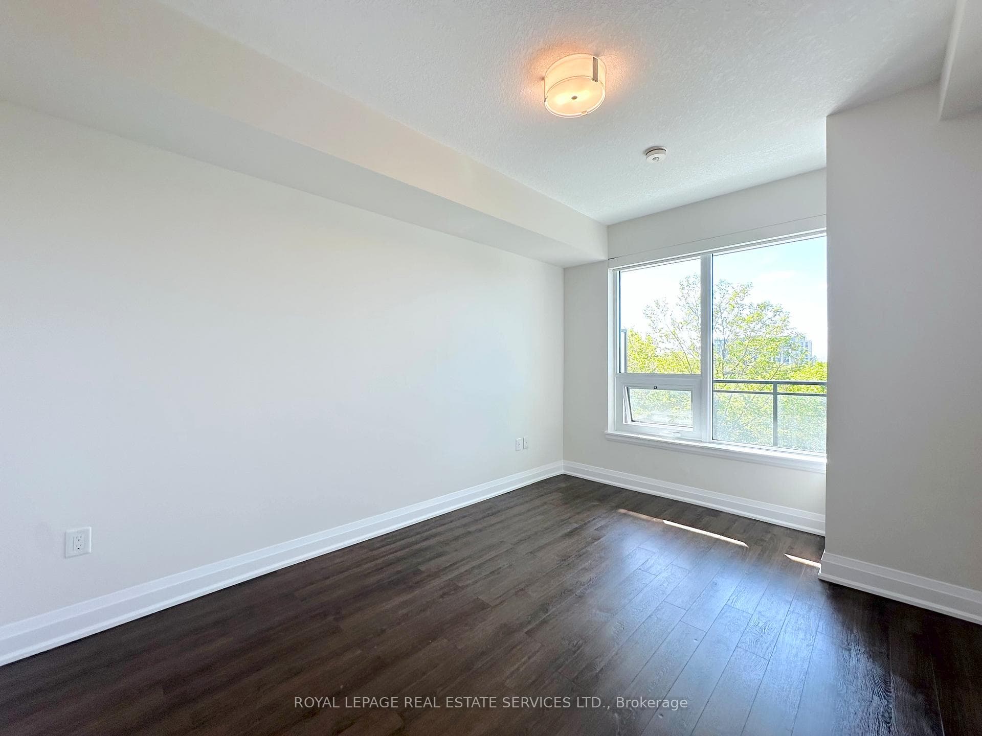 2333 Taunton Road Unit 209 - Condo photo 12 of 26 in Oakville, Ontario