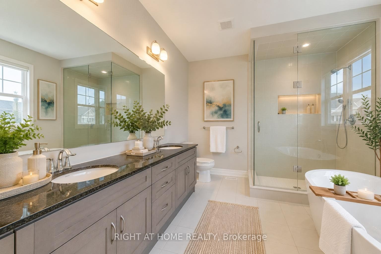 1387 Aymond Crescent - Detached photo 17 of 26 in Oakville, Ontario