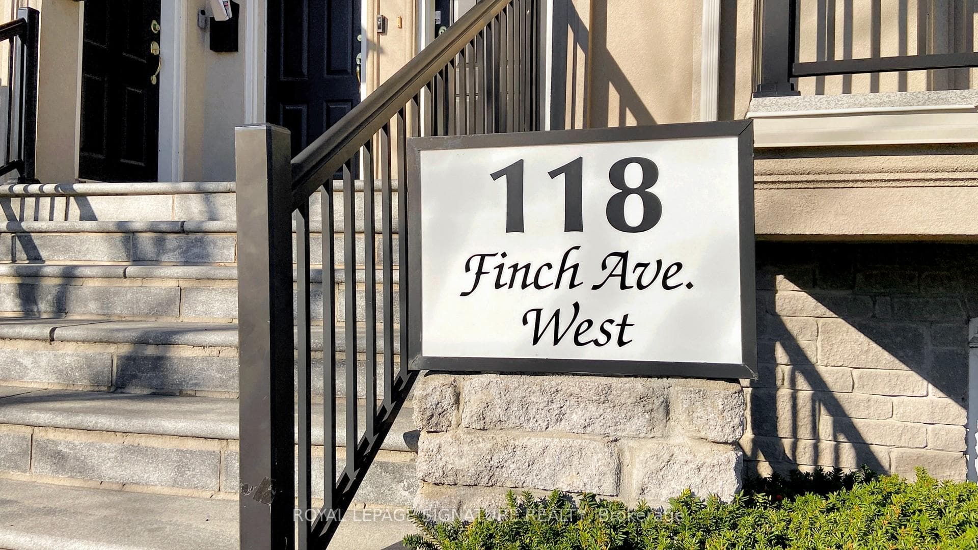 118 Finch Avenue Unit Th 5 - home for sale in Thornhill / Willowdale, Ontario