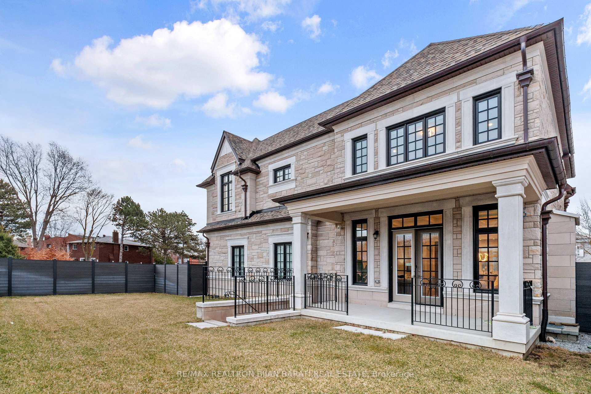 29 Ballyconnor Court - Detached photo 48 of 49 in Hillcrest Village / Bayview Village, Ontario