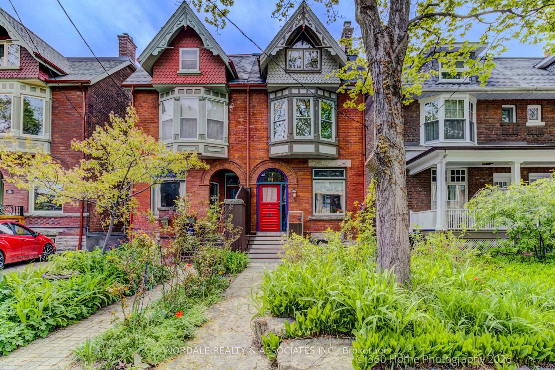 170 Howland Avenue - Semi-Detached photo 2 of 28 in Annex / Yorkville / Summerhill, Ontario