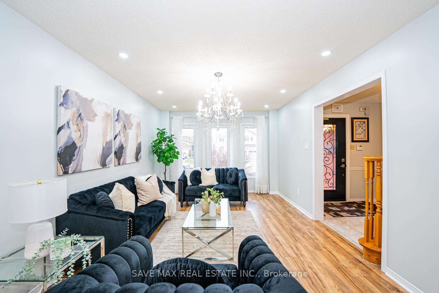 30 Adirondack Crescent - Detached photo 9 of 50 in Brampton, Ontario