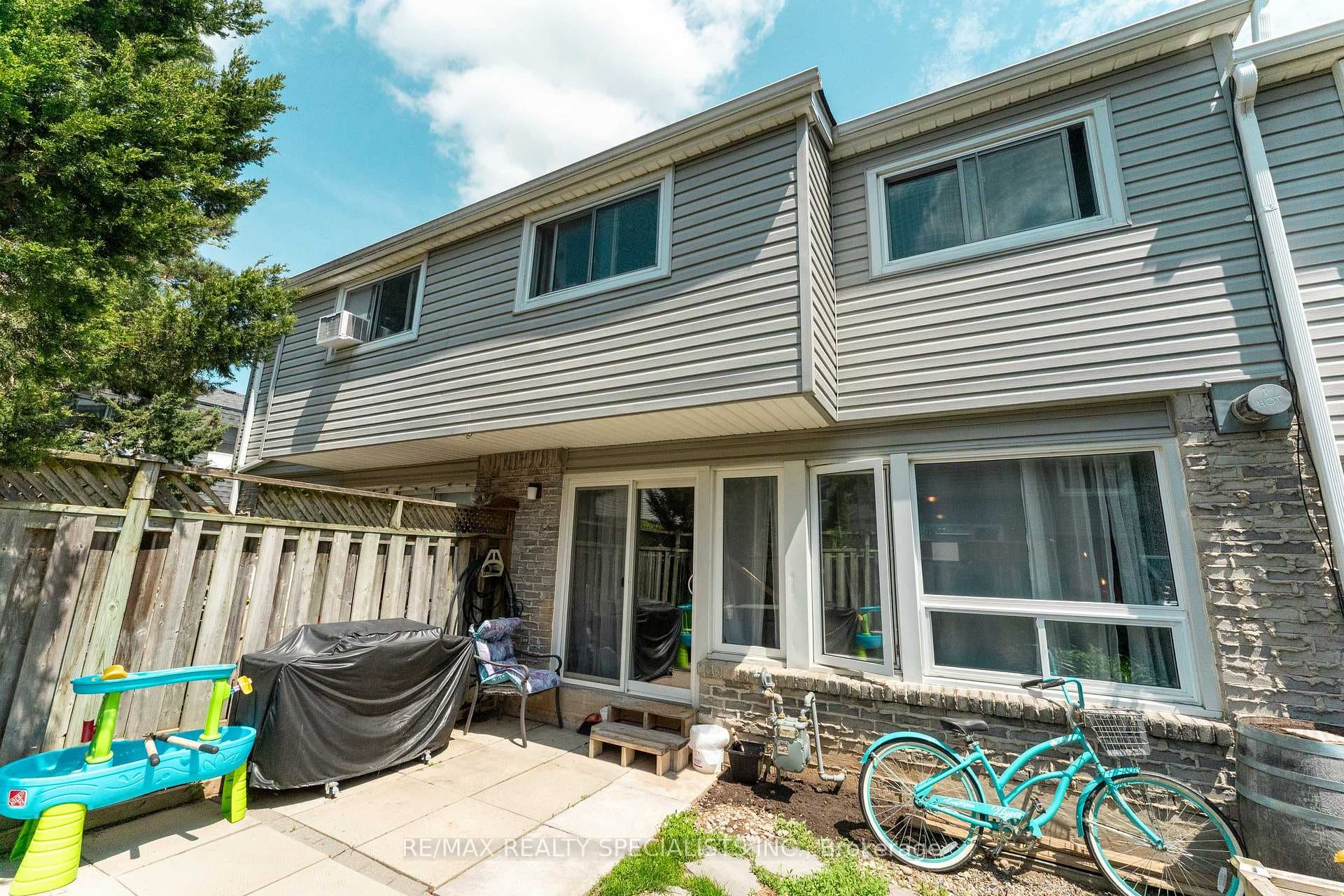 2050 Upper Middle Road Unit 114 - Condo photo 39 of 46 in Burlington, Ontario